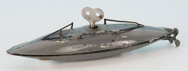 BING kleines U-Boot: 18,5 cm, grau handlackiert, Uhrwerk defekt, erhebliche Gebrauchsspuren, Besichtigung erforderlich.