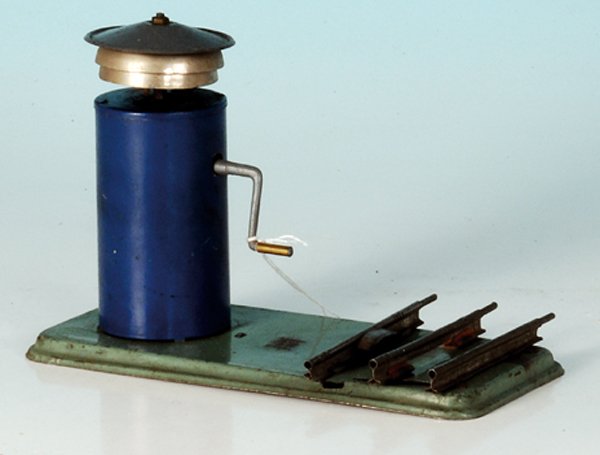 BING Laeutewerk mit Gleisteil: Uhrwerkantrieb, Gebrauchsspuren, Besichtigung erforderlich.