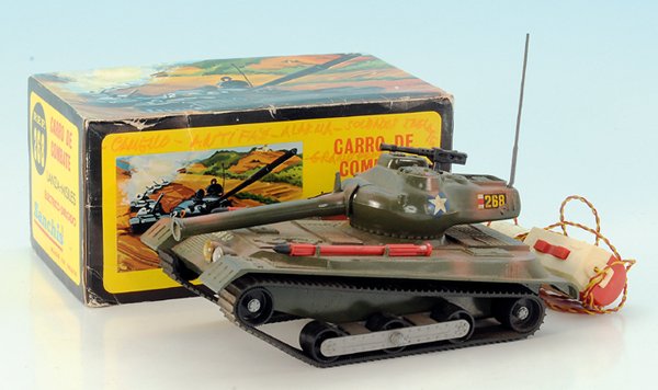 SANCHIS Panzer: Batterieantrieb, im OKT.