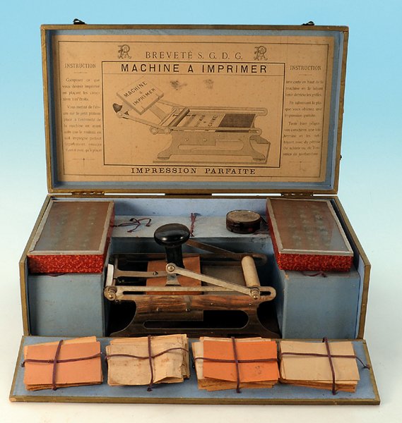 BREVETE S.G.D.G. Druckmaschine: mit 2 Kartons Metall-Lettern, Gebrauchsspuren, Besichtigung erforderlich, im OKT.