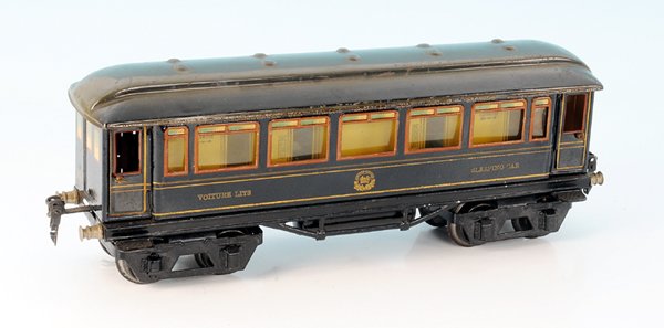 MÃ„RKLIN int. Schlafwagen 1747/1 G: 33 cm, blau, Dach grau, mit Inneneinrichtung, BlechrÃ¤dern, Lack mit leichten Druckstellen, auch mit kleinen Lackfehlern.