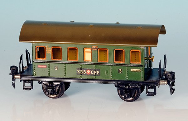 MÃ„RKLIN Personenwagen 1727/0 SBB: 18,5 cm, grÃ¼n, Dach grau, Wagenkasten gut erhalten, leichte Lackfehler am Dach.