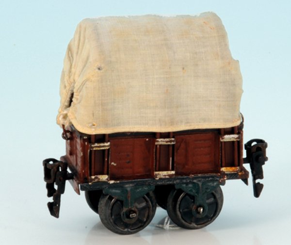 MÃ„RKLIN uralt Planewagen 1910/0: 8 cm, braun handlackiert, BlechspeichenrÃ¤der, leichte Rostflecken an der Plane, guter Orig.-Zustand.