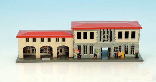 Buntblech Bahnhof, Kaufhausware: guter Zustand.