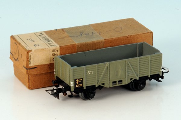MÃ„RKLIN Hochbordwagen 311 g.5, Vorserie: Guss, grau, seltene Vorserie mit handgemalter Nummer, Pufferbohlen eingenietet. Sehr guter Orig.-Zustand im OKT.