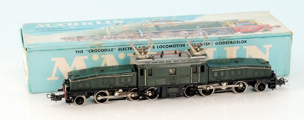MÃ„RKLIN schweizer E-Lok 3015.10 "KROKODIL": Guss, BK 7, guter Orig.-Zustand, im OKT mit Bedienungsanleitung.