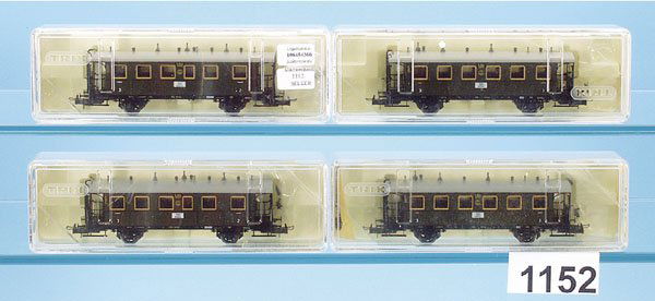 1 TRIX Personenzug "Donnerbuechsen": 4 Stück, bay. Bauart, neuwertig, original Verpackung.