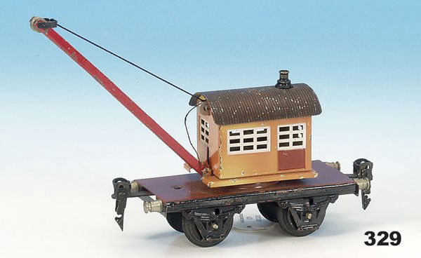 1 MARKLIN Kranwagen 1768/0: 2 achs., 13 cm, Gebrauchsspuren, 1 Dachlasche und der Lasthaken fehlen.