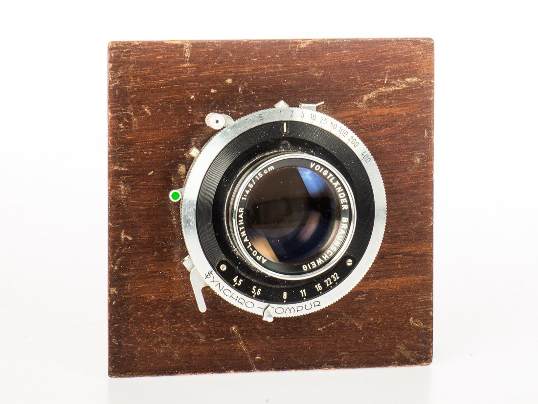 Voigtländer Apo-Lanthar 4.5/15cm No.3743186 (1 of 2)