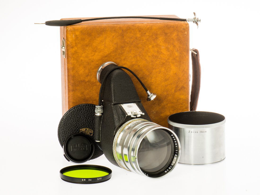 Carl Zeiss Jena "Olympia" Sonnar 2.8/18cm No.2275001 (1 of 7)