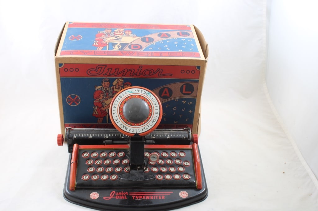Louis Marx Junior Typewriter in Box (1 of 15)