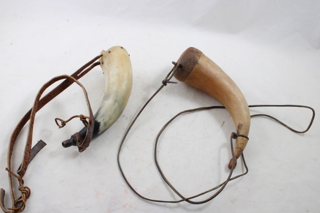 2 Powder Horns 8 1/2" & 7 1/2" Long (1 of 15)