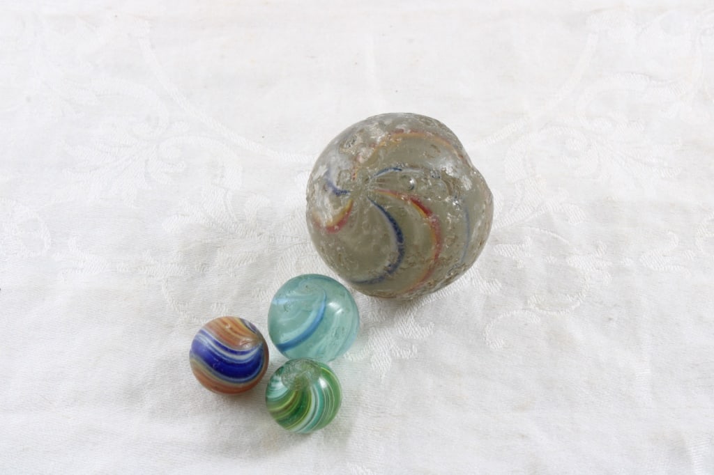 4 Antique Handmade Marbles (1 of 11)
