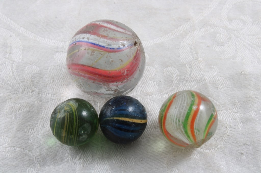 4 Antique Handmade Marbles (1 of 13)