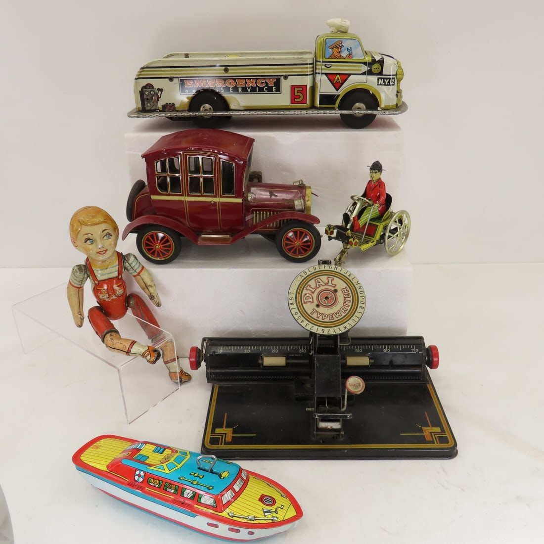 Vintage Tin Toys- Marx Typewriter, Truck & More (1 of 20)
