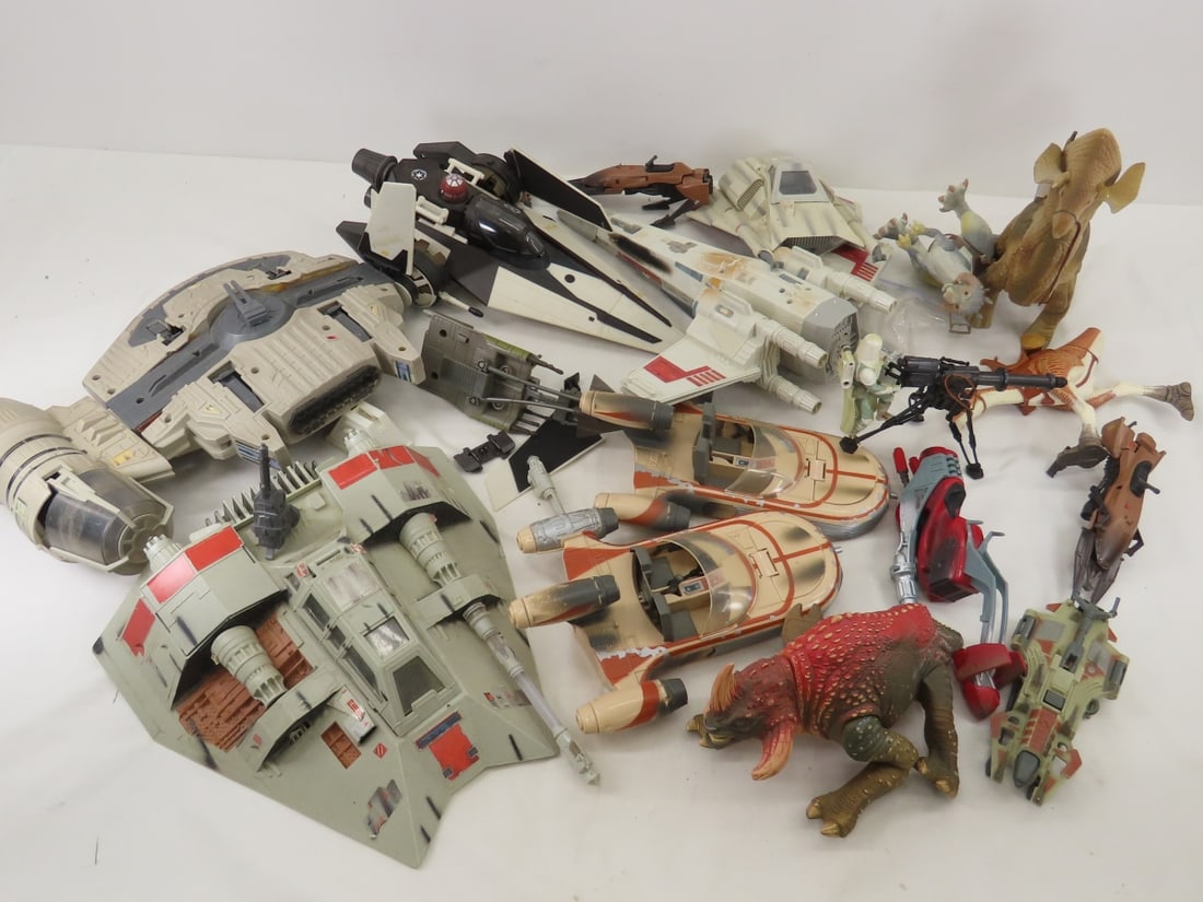 Star Wars ships & animals & more (1 of 8)