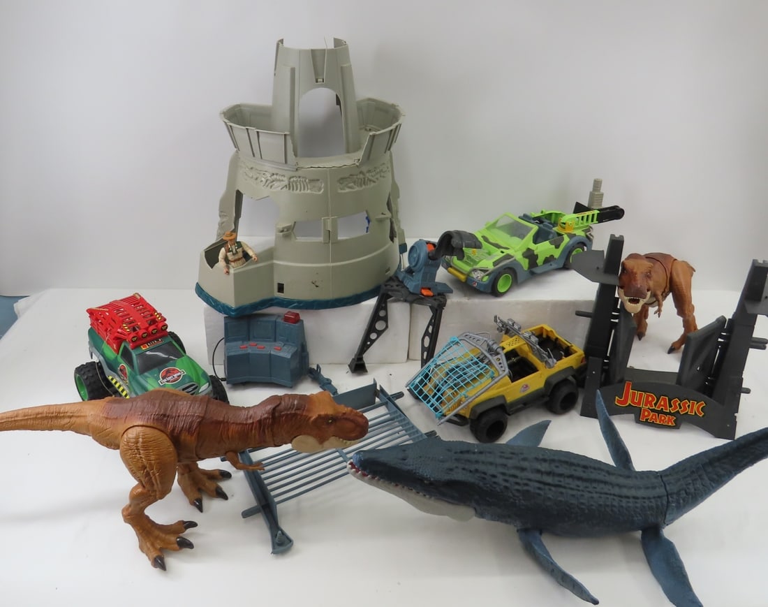 Jurassic Park Play Set Vehicles, Dinosaurs & Parts (1 of 6)