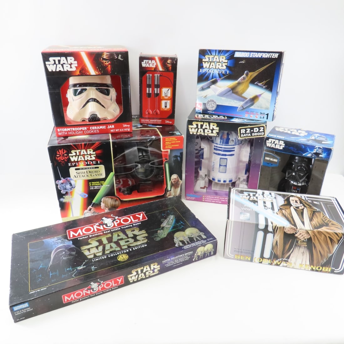 Star Wars models, cookie jar, games, & more (1 of 13)