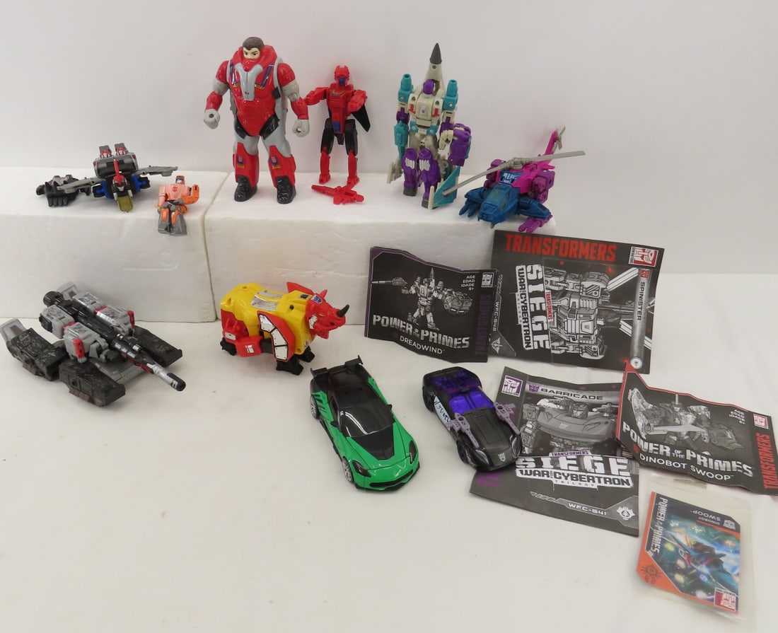 10 Transformers toys, some instructions (1 of 8)