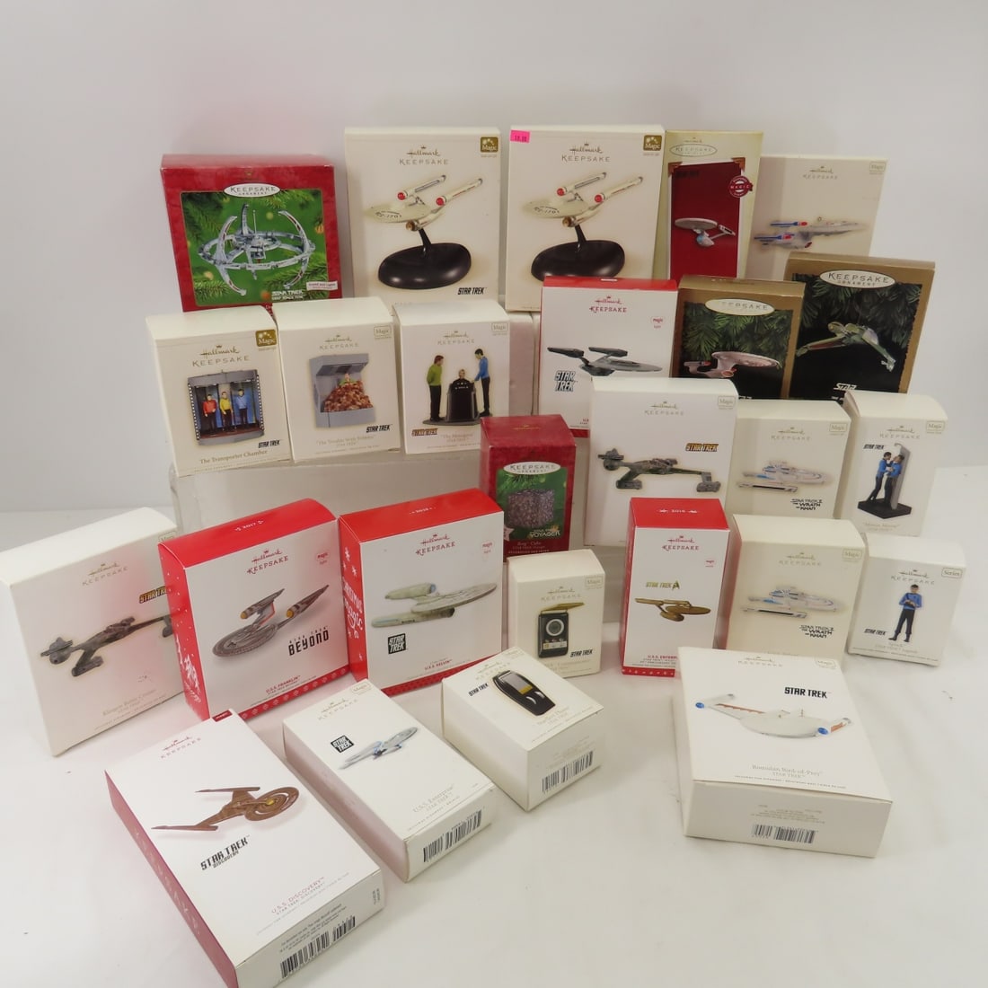 Star Trek Hallmark Ornaments in Original Boxes (1 of 10)