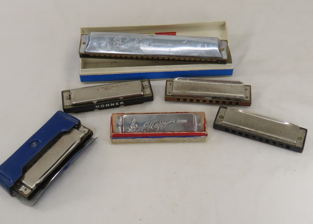 6 Vintage Harmonicas Hero, Hohner, etc.: Please ask questions and read terms & conditions before bidding.