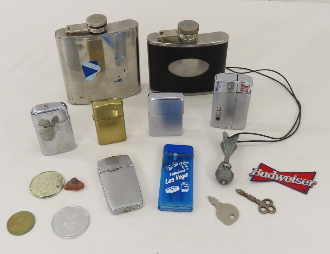 Vintage lighters & flasks, 1 Zippo, keys: Please ask questions and read terms & conditions before bidding.