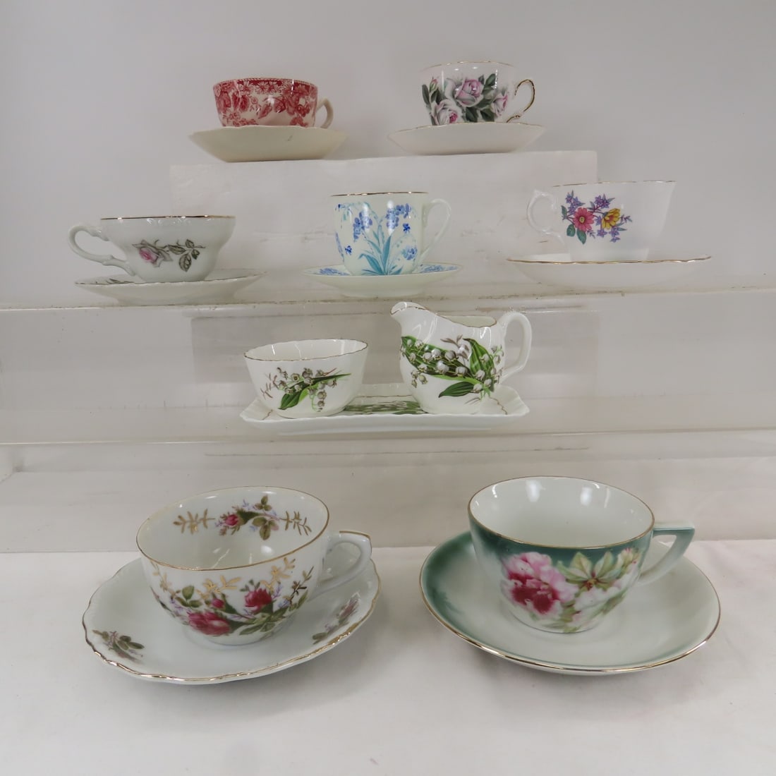 7 Antique Teacups & Saucers, Cream & Sugar Set (1 of 11)