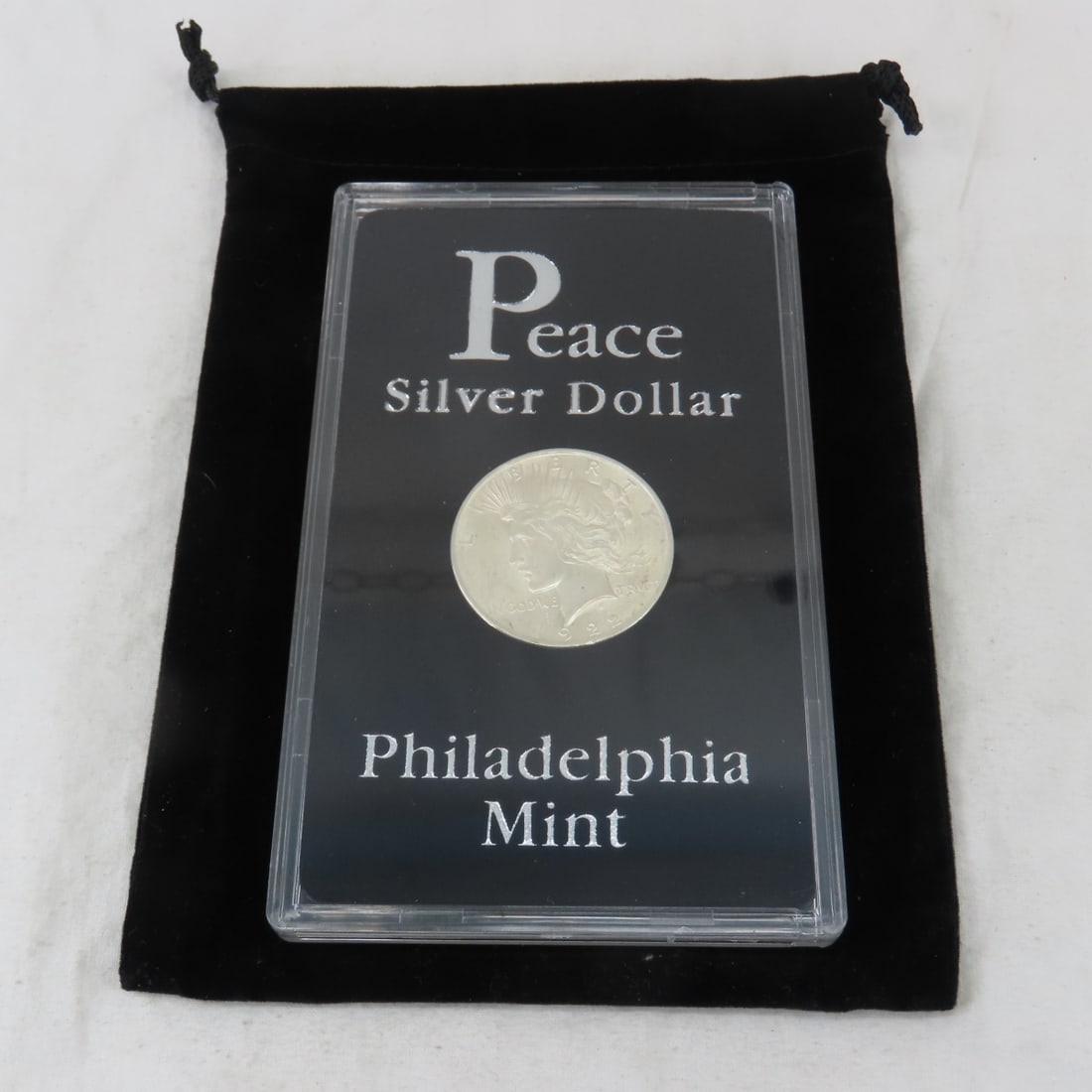 1922 Peace Silver Dollar Unc in fancy holder (1 of 3)