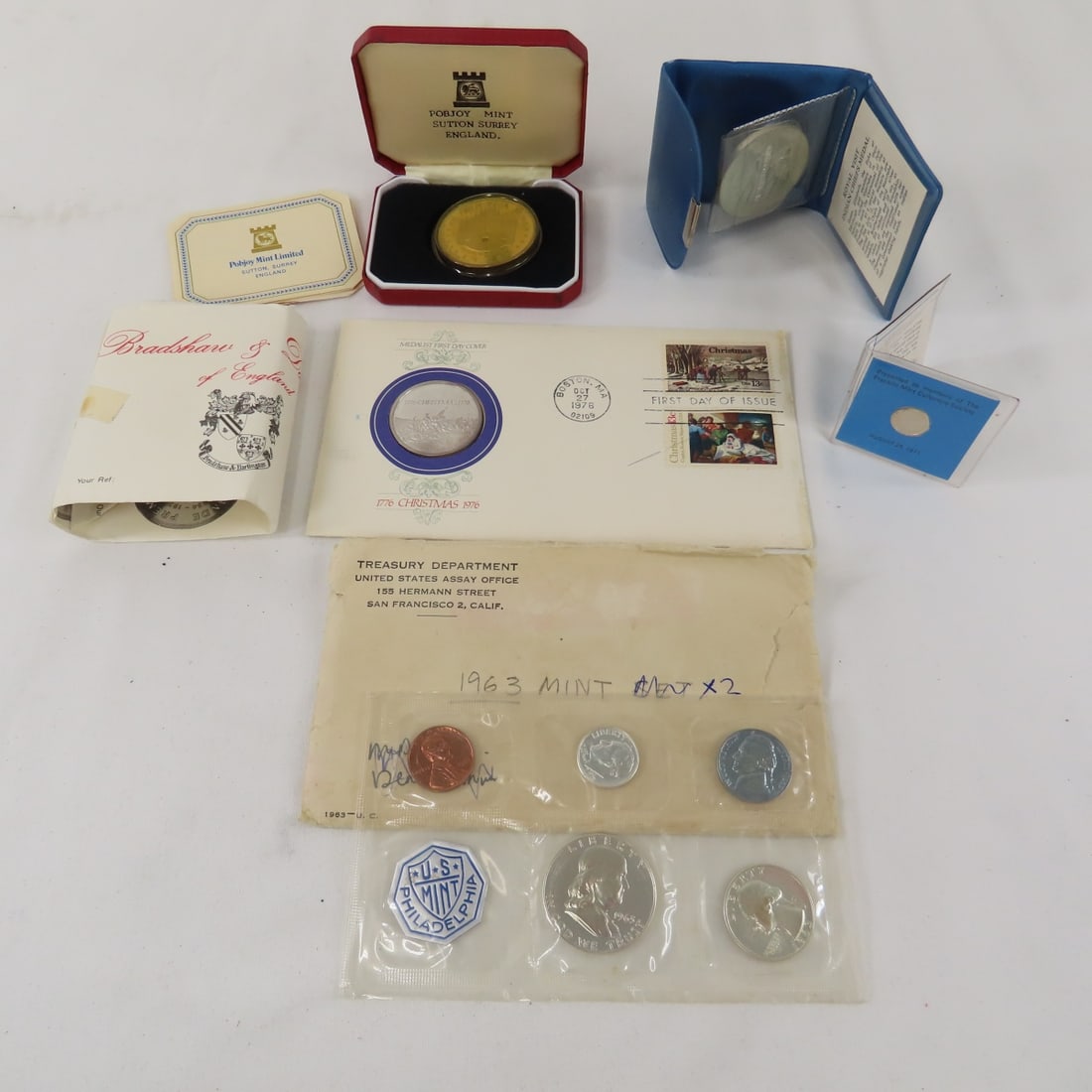 Mixed US & Foreign Silver Coins and sets (1 of 12)