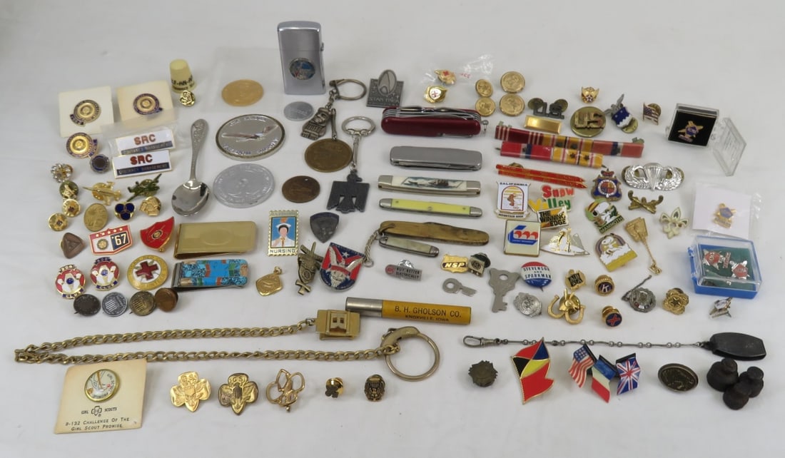 Pocket Knives, Key Chains, Fraternal Pins & More (1 of 11)