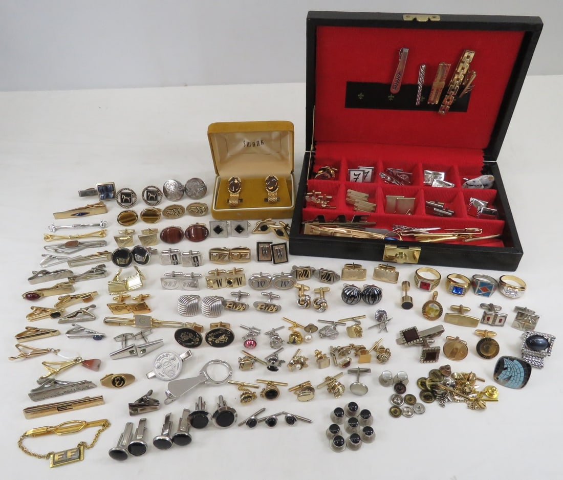 Rings, Cufflinks, Tie Pins and Bars & More in Case (1 of 20)