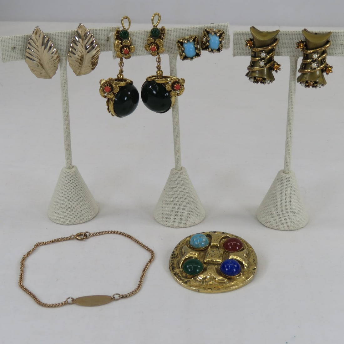 Louis Feraud, Accessocraft NYC & Other Jewelry (1 of 8)