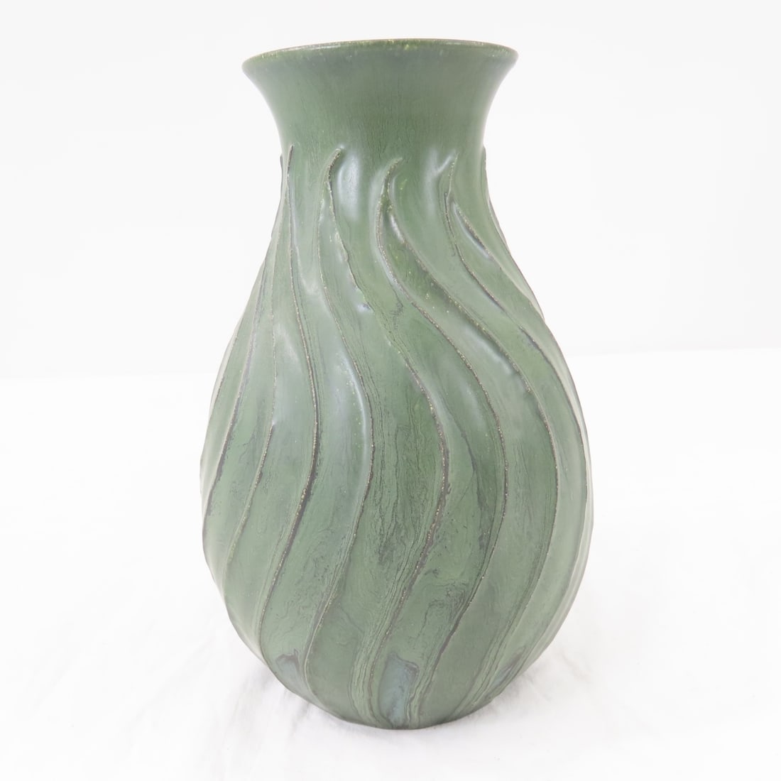 Ephraim Pottery Green Swirl Vase- Paul McVicker (1 of 6)
