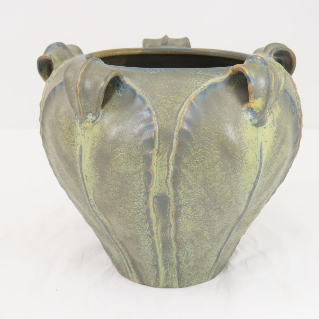 Ephraim Pottery November Leaves Vase- Mary Pratt: Ephraim Pottery November Leaves Vase- Mary PrattApproximately 6.5"H x 7"W, Year Retired: 2007, Limited edition of 110 Please ask questions and read terms & conditions before bidding.