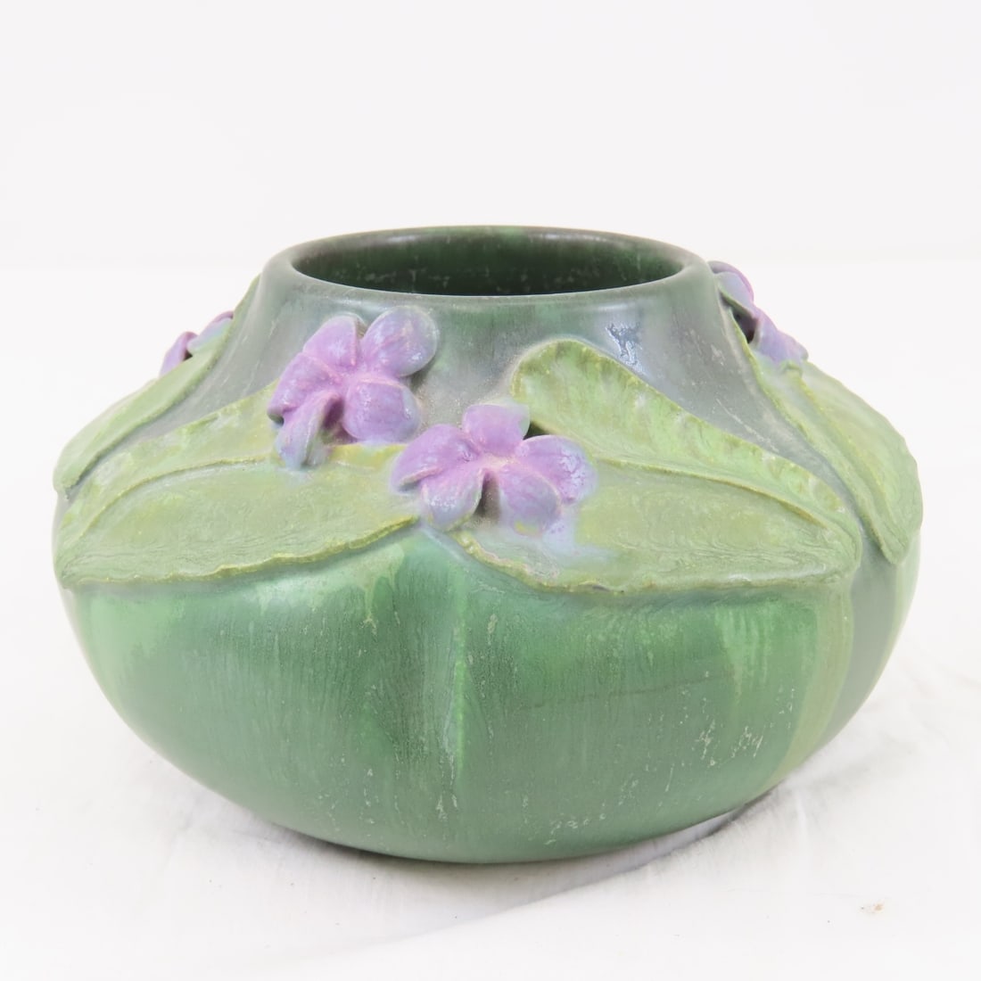Ephraim Pottery Wood Violet Vase - Mary Pratt: Ephraim Pottery Wood Violet Vase - Mary PrattApproximately 3.75"H x 6.5"W, Year Retired: 2012, limited edition of 288 Please ask questions and read terms & conditions before bidding.