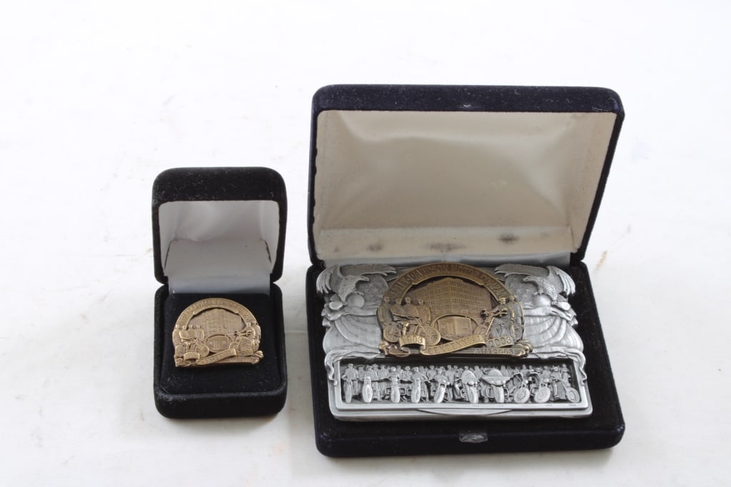 2003 Harley Davidson Centennial Buckle & Pin: 2003 Harley Davidson Centennial Buckle & Pin As pictured in original boxes. Please read ask questions an read terms & conditions before bidding.