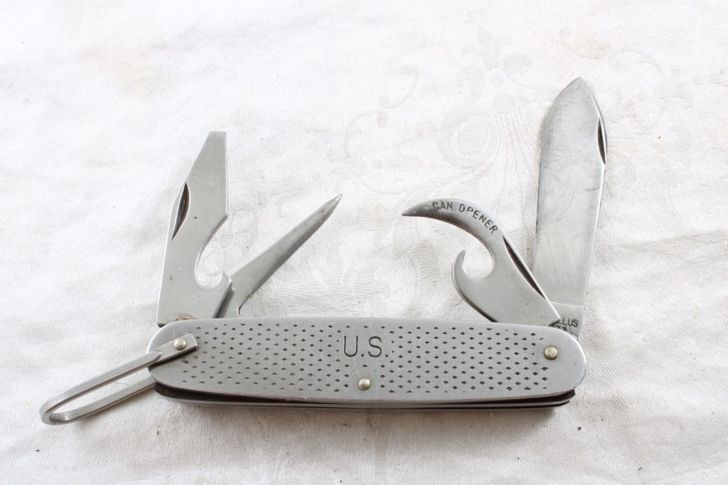 U S Camillus 1973 4 Blade Pocket Knife (1 of 10)