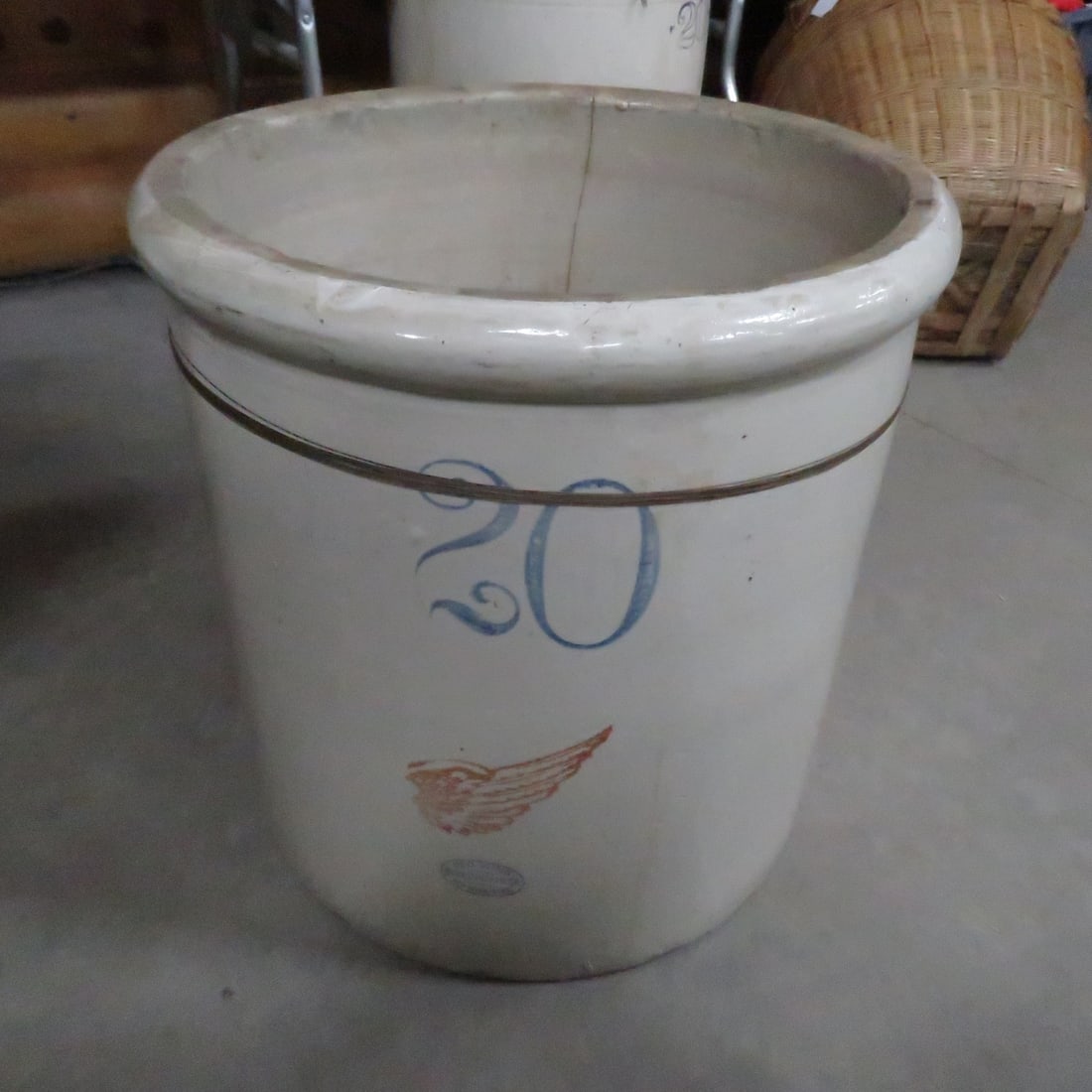 20 Gallon Red Wing Large Wing Crock- Cracked (1 of 10)