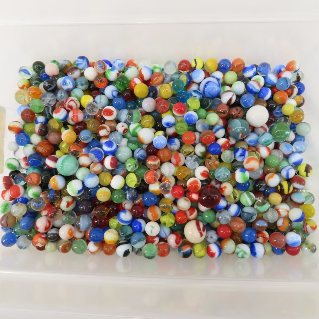 10# of Mixed Vintage Marbles & Shooters: 10# of Mixed Vintage Marbles & Shooters Please read terms & conditions and ask questions before bidding.