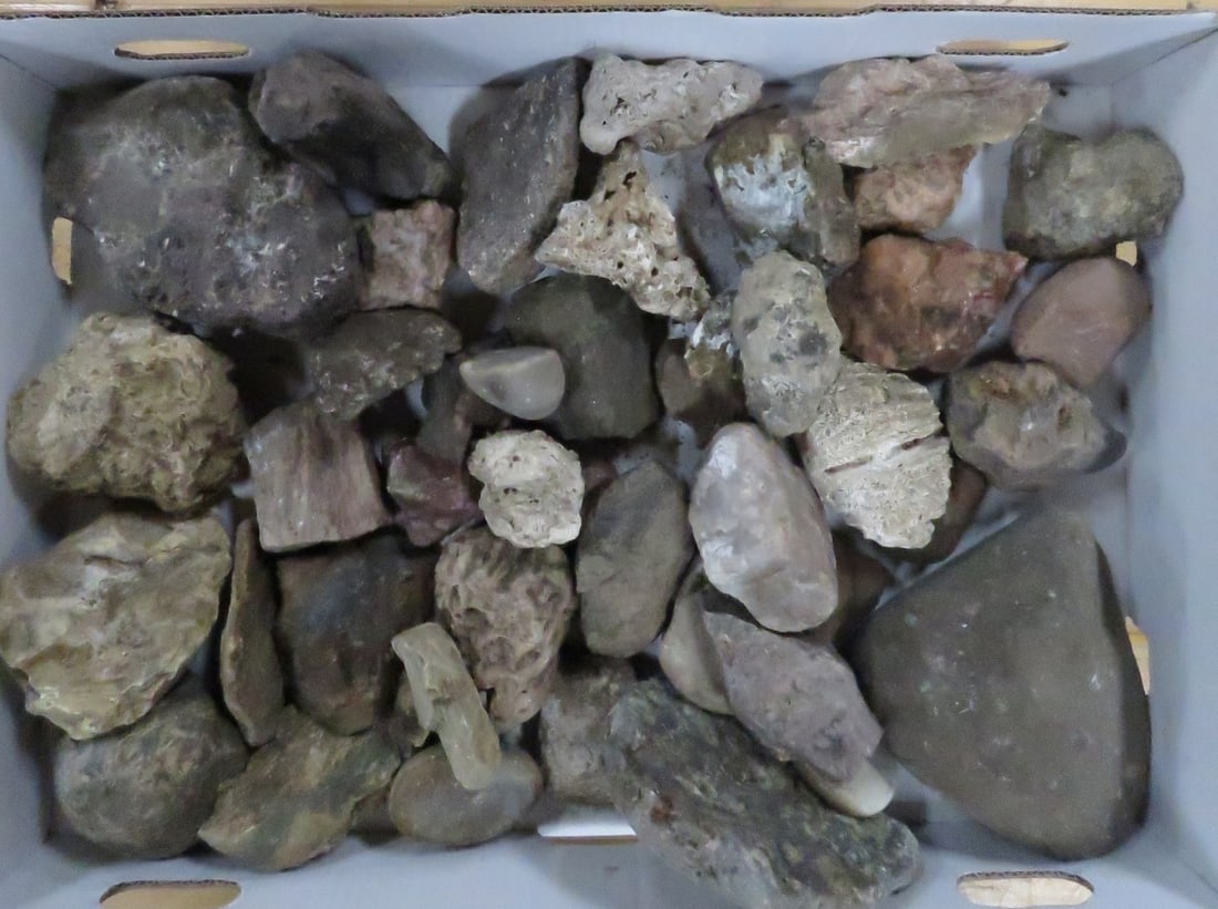 40+ pounds mixed rocks and minerals (1 of 9)