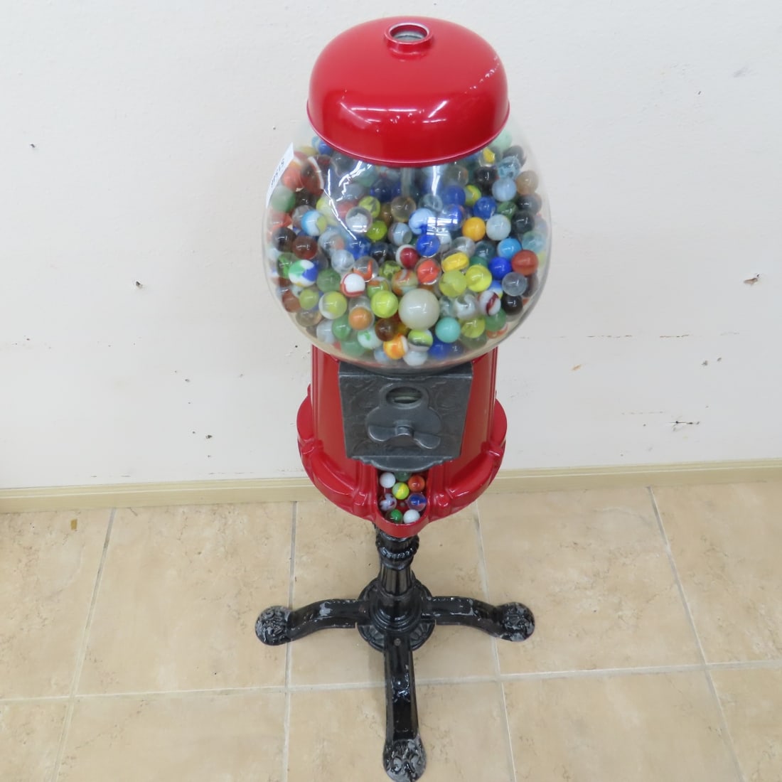 Vintage Gumball Machine Full of Marbles (1 of 11)