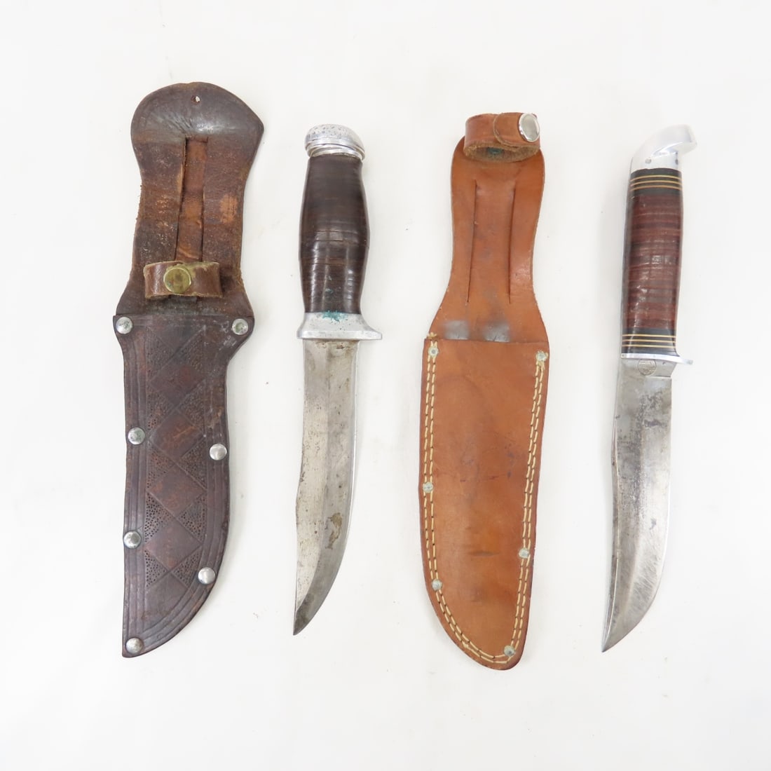 Western Field and Unmarked Hunting Knives (1 of 7)
