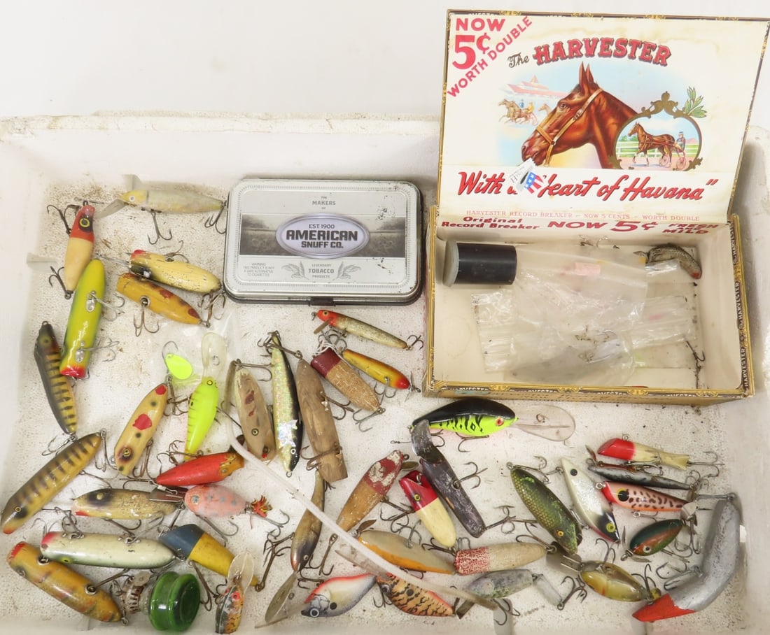Collection of Vintage fishing lures: Collection of Vintage fishing luresLazy Ike, Millsite, South Bend, Shakespeare, Sure Strike & more Please ask questions & read terms & conditions before bidding.