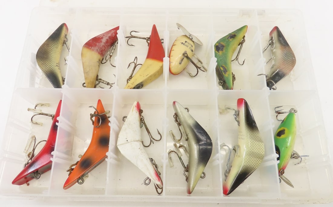 12 Vintage Millsite Fishing Lures Paddle Plug (1 of 14)