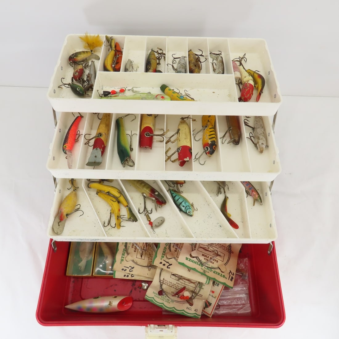 Vintage tackle box with lures and gear (1 of 13)