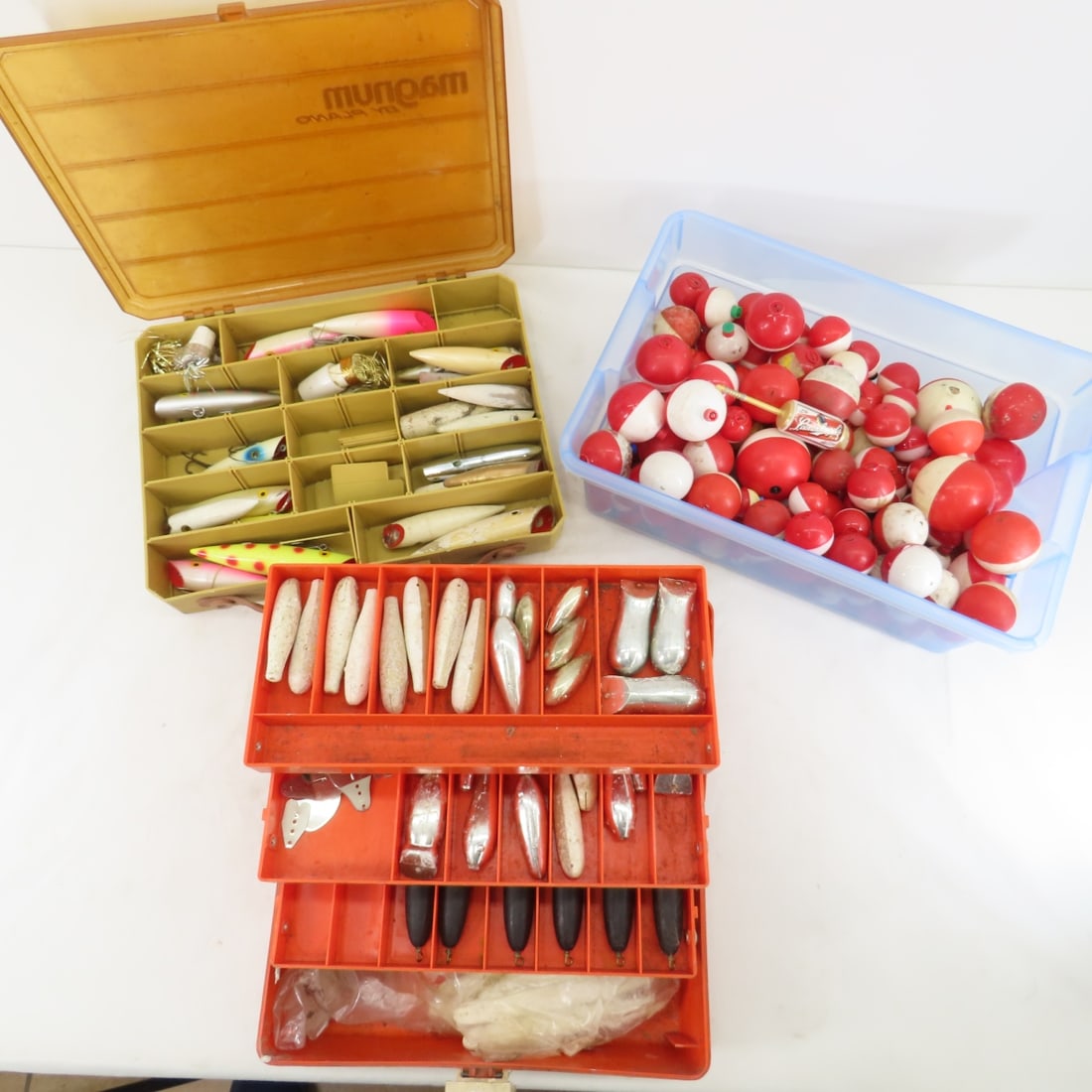 2 Tackle boxes & large group of bobbers (1 of 20)