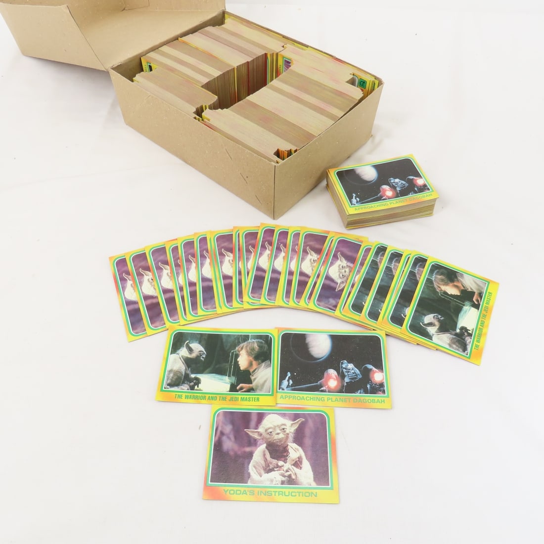 Collection of mint Star Wars ESB trading cards (1 of 9)