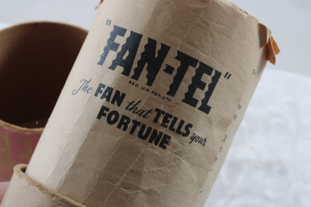 Schoenhut 1937 Fan-Tel Fortune Telling Game (1 of 12)