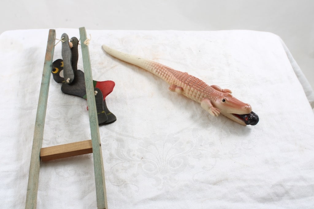 Black Americana Toy & Alligator with Boy Pencil (1 of 17)
