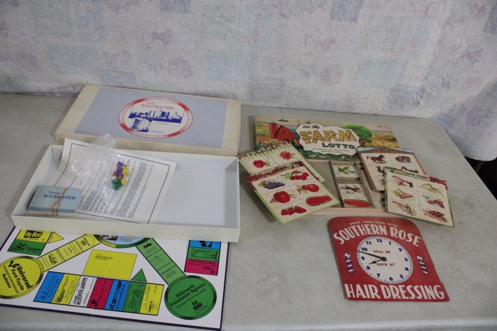 1940's Southern Rose Hair Dressing Clock & More: 1940's Southern Rose Hair Dressing Clock & MoreRochester, Minnesota Trivia Board Game, plus Farm Lotto Game all as pictured. Please ask questins and read terms & conditions before bidding.